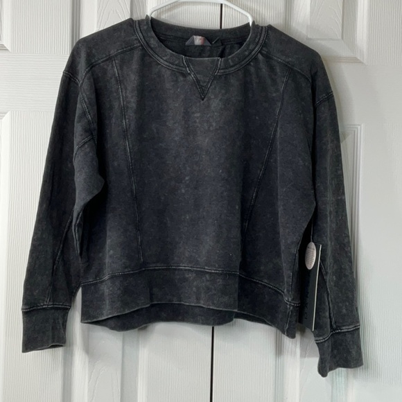DanSkin Women’s Distressed Sweatshirt Size XS - Picture 2 of 7